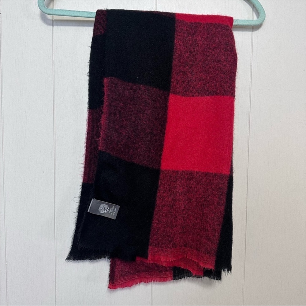 Vince Camuto Black and Red Scarf